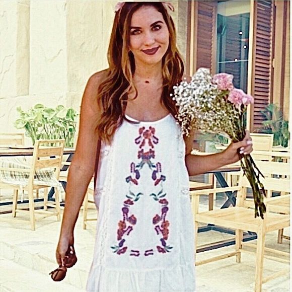 White Crochet Embroidered Front Lace Up Back Sun Dress - Picture 3 of 12